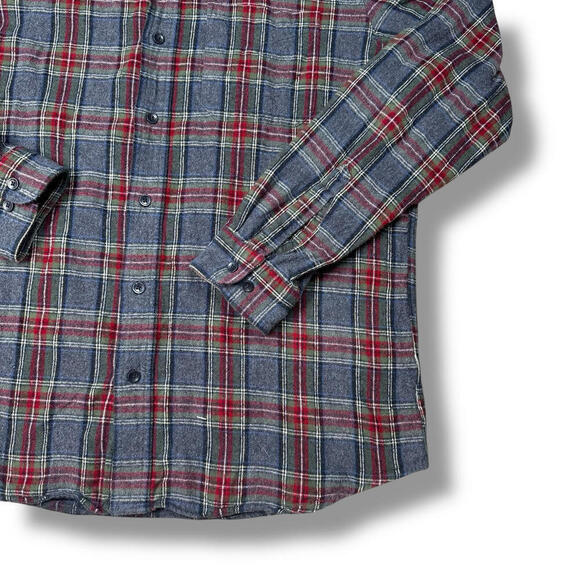 L.L. Bean Flannel Shirt Sz XL Slim Fit Plaid Button-Up Cotton Long Sleeve Retro - Picture 2 of 7